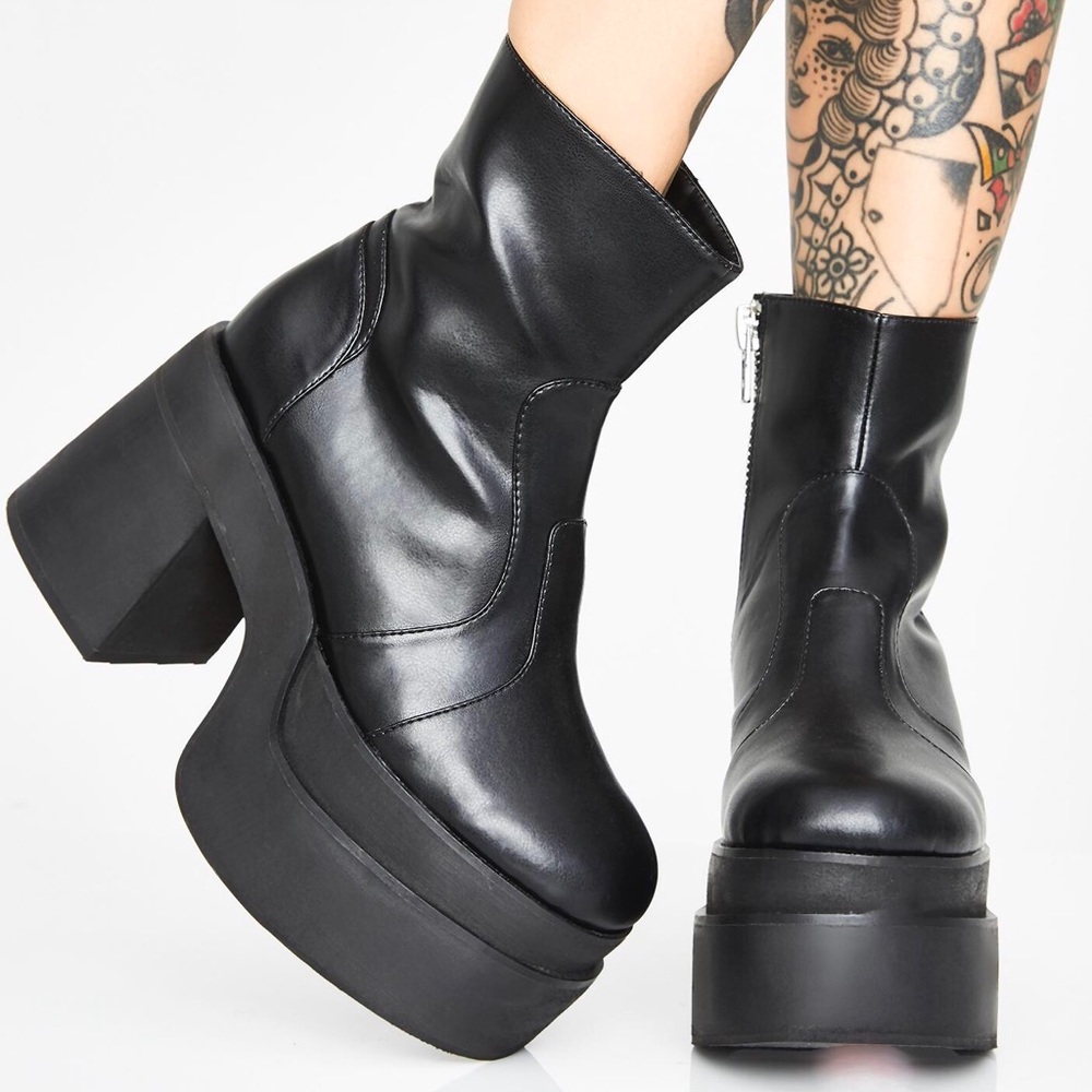 ISO!!! KLUB KIDD PLATFORM BOOTS 🖤🙏🏻✨ - Picture 2 of 4